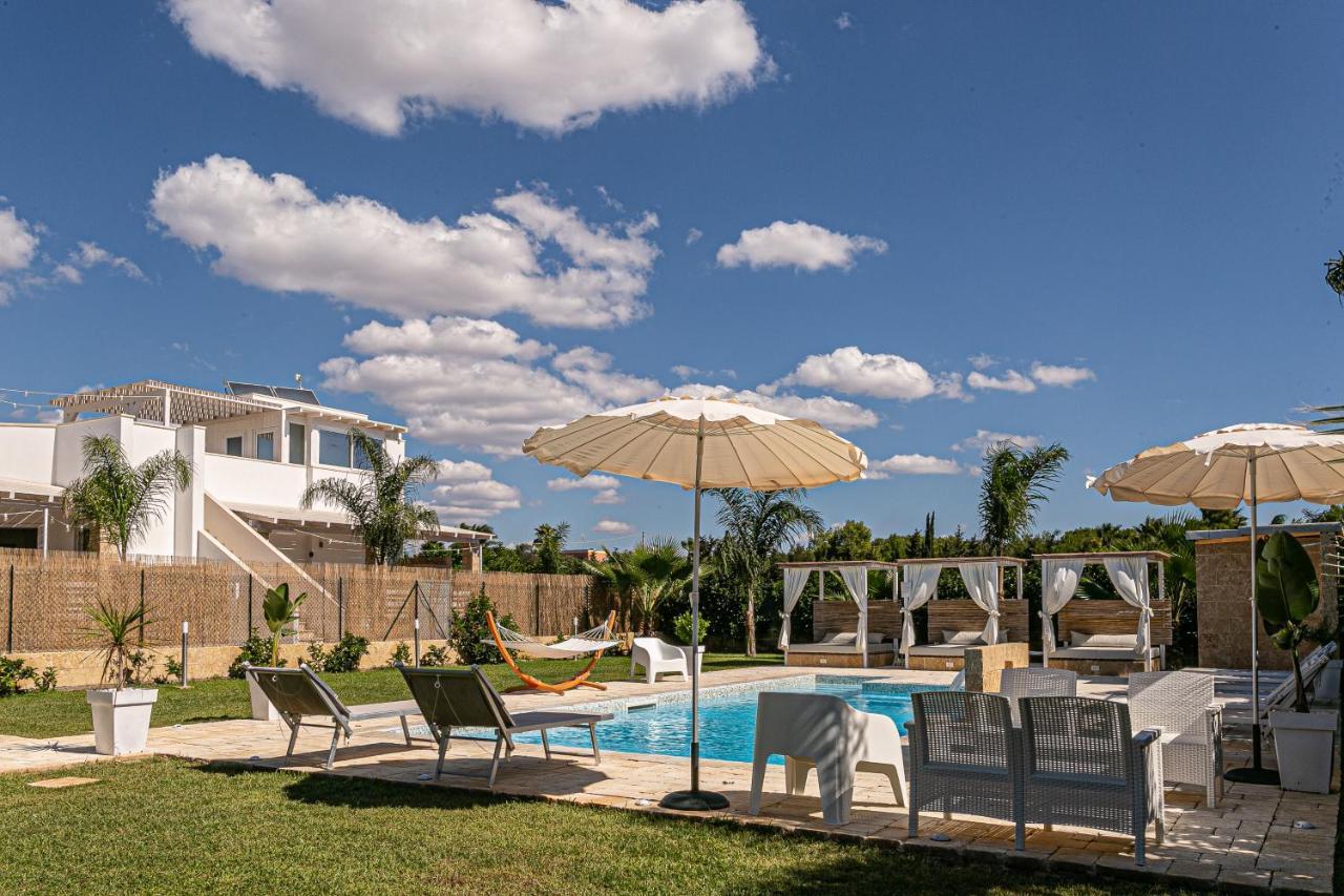 Resort Almaredamarra Con Piscina E Idromassaggio Sul Mare 토레 산 지오반니 우겐토 외부 사진