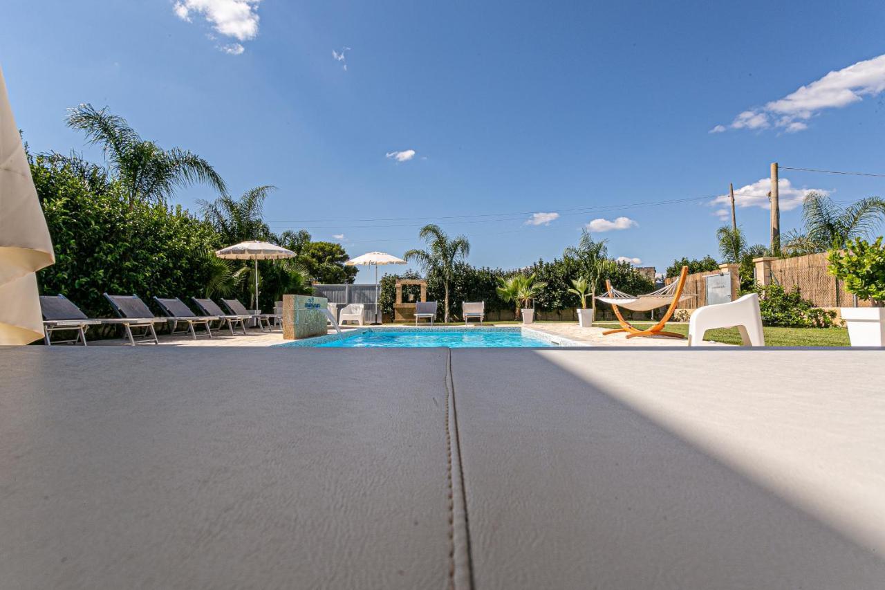 Resort Almaredamarra Con Piscina E Idromassaggio Sul Mare 토레 산 지오반니 우겐토 외부 사진