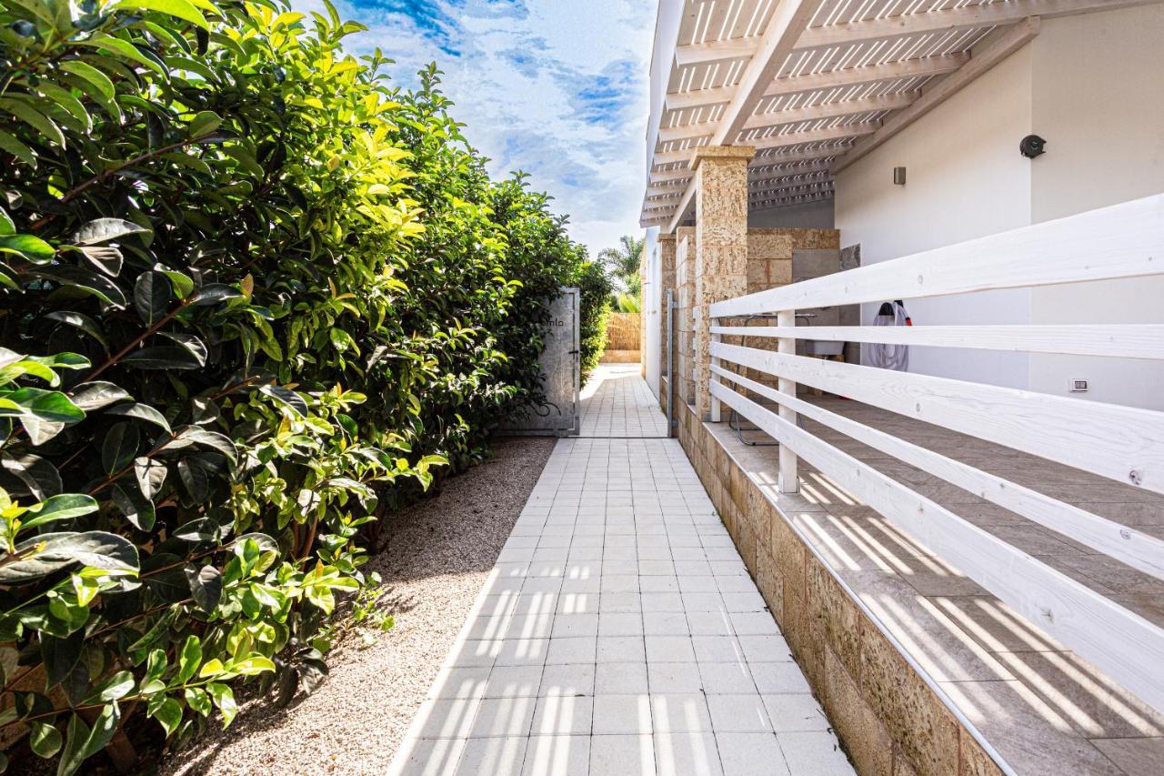 Resort Almaredamarra Con Piscina E Idromassaggio Sul Mare 토레 산 지오반니 우겐토 외부 사진