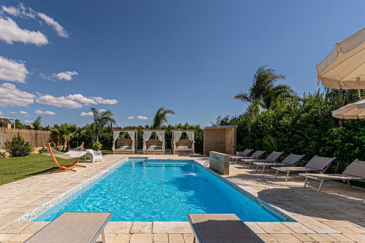 Resort Almaredamarra Con Piscina E Idromassaggio Sul Mare 토레 산 지오반니 우겐토 외부 사진