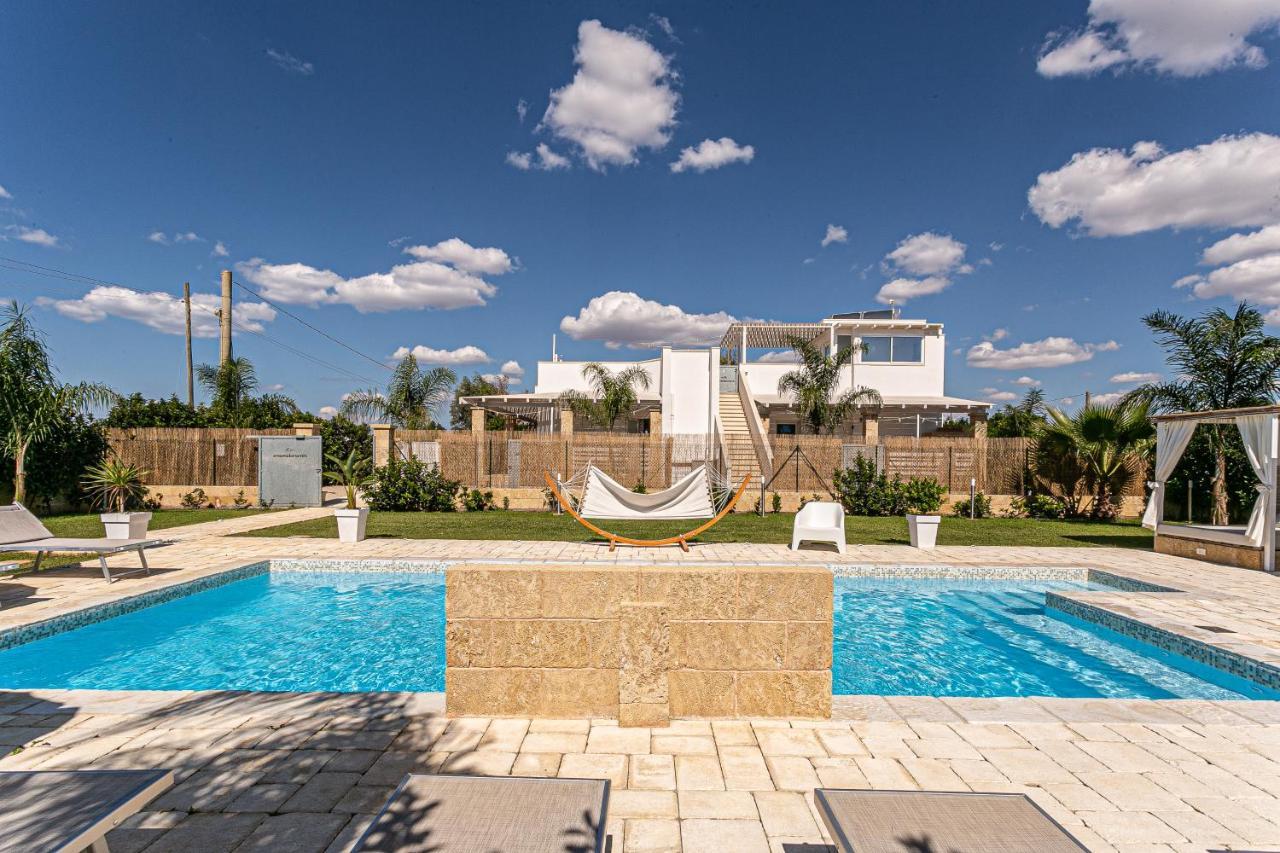 Resort Almaredamarra Con Piscina E Idromassaggio Sul Mare 토레 산 지오반니 우겐토 외부 사진